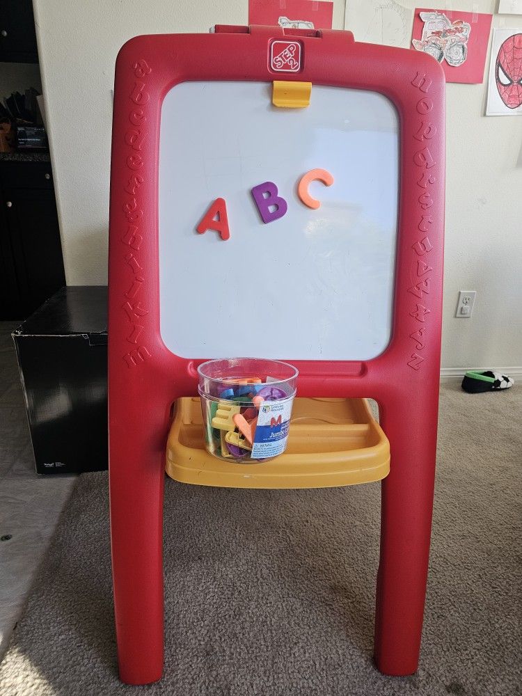 Step2 Easel White Board / Chalkboard 