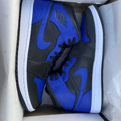 Jordan 1 Mid Black Hyper Royal size 9 for Men
