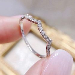 New Women’s Size 9 White Gold Plated White Cubic Zirconia Wave Ring
