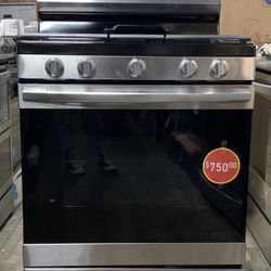 Samsung - 30” Gas Range with Self-Cleaning Oven 