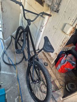 Sunday c24 BMX bike