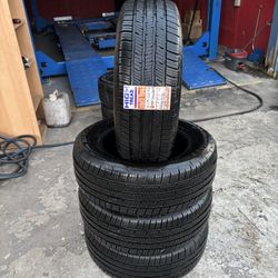 225/60/16 BF GOODRINCH ADVANTAGE (4 TIRES) 95% TREDN LIFE