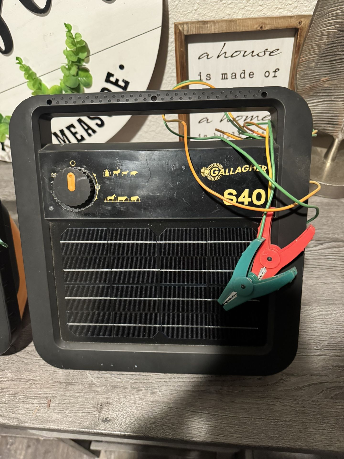 Gallagher S40 Solar Fence Energizer