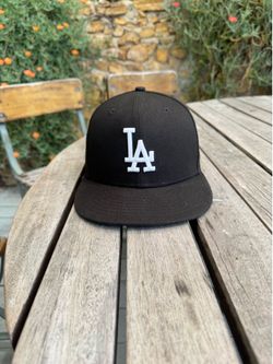 New Era Los Angeles Dodgers 9FIFTY snapback cap in black and white