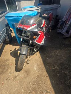 Suzuki gsx-r  1985