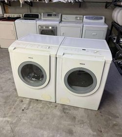 Bosch GAS stackable stacked front load or side by side, Washer and GAS Dryer, Clean, tested and ready to go. You may test at my location.
60 day warra