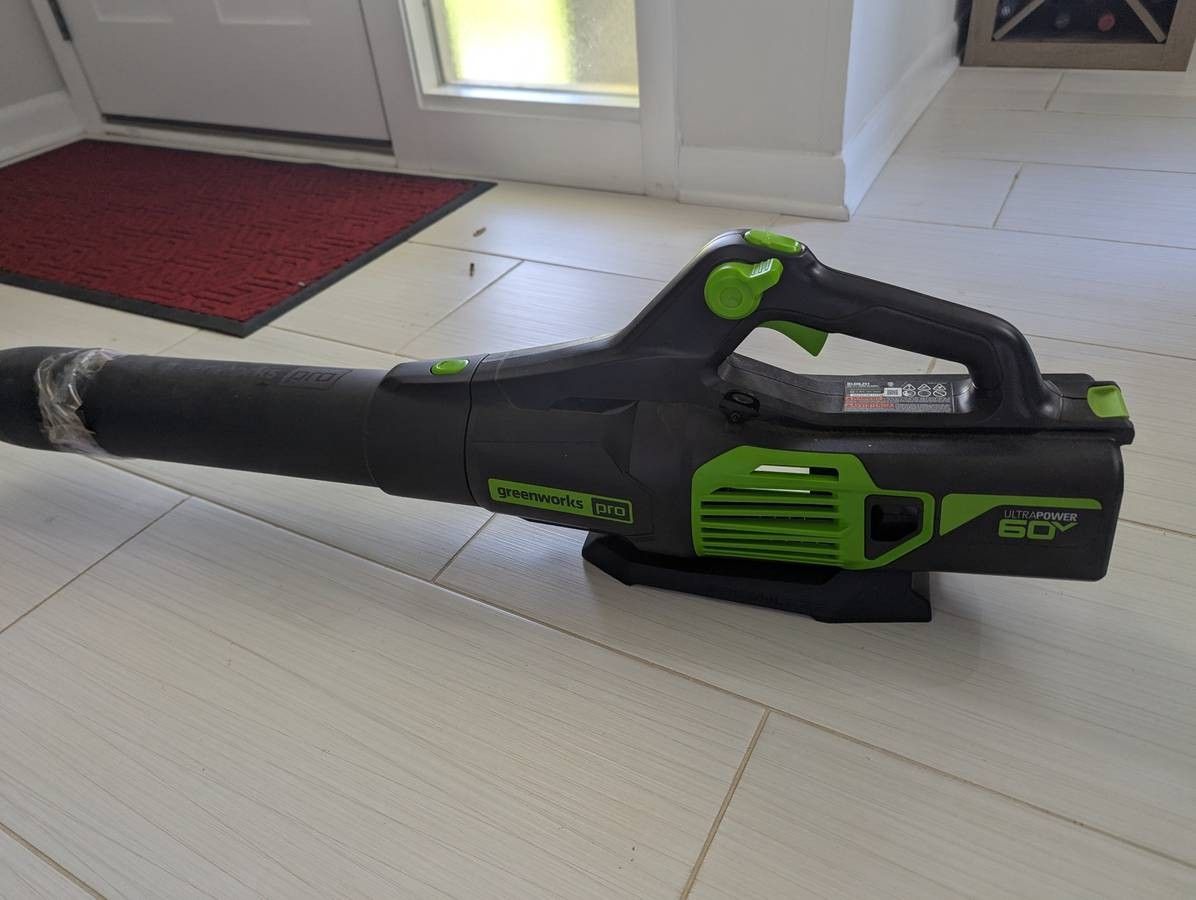 Greenworks PRO 130 MPH 610 CFM 60V Battery Cordless Leaf Blower