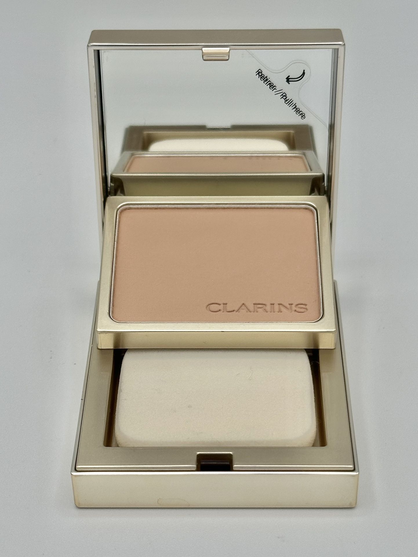 Clarins Everlasting Compact Long Wearing & Comfort Foundation Makeup AMBER 112. ORIGINAL 632068A