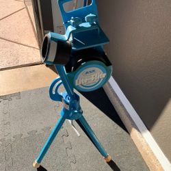 JUGS PITCHING MACHINE LITE FLIGHT 40MPH