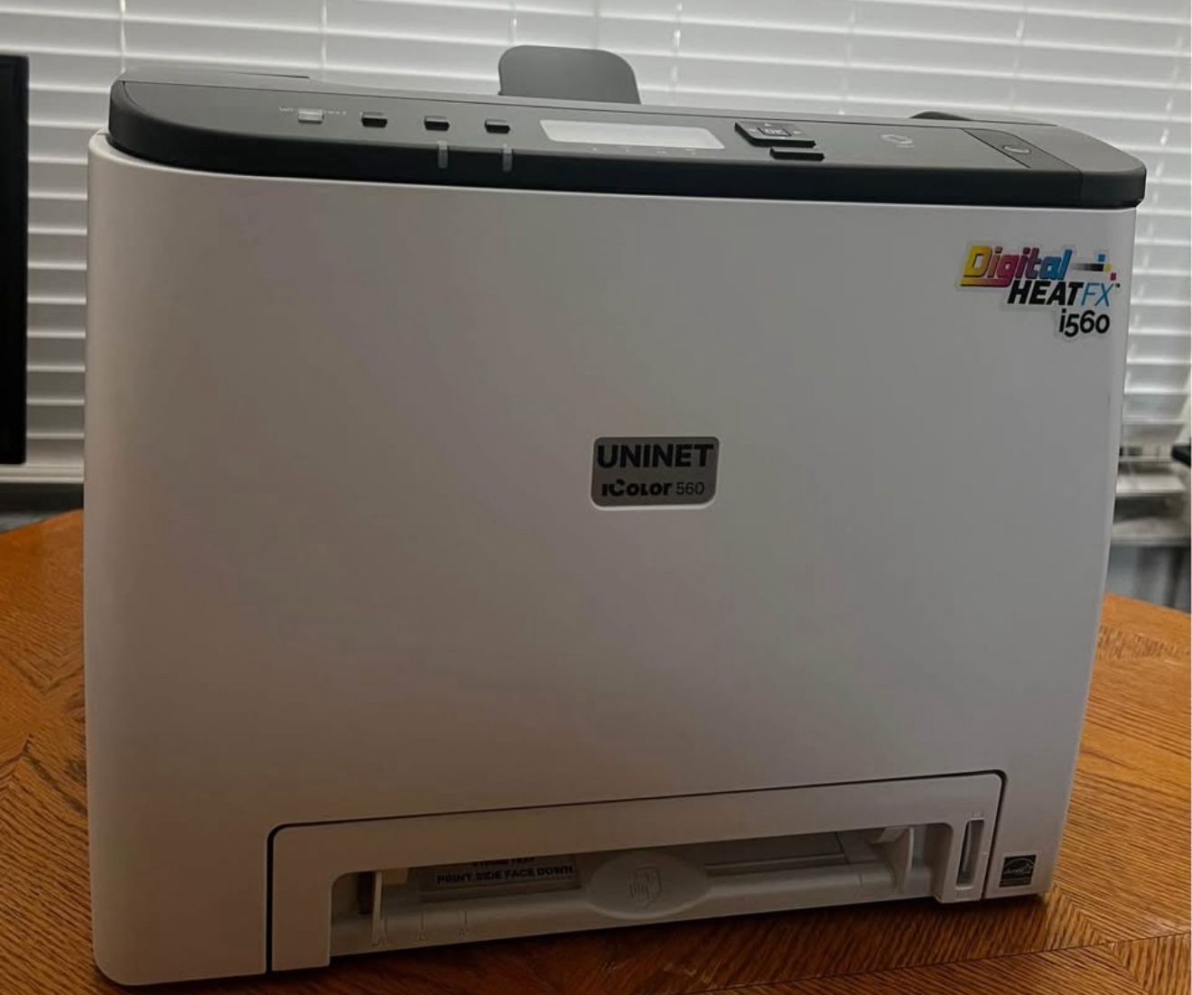Digital HEATFX i560 bundle includes computer with software installed, keyboard, mouse, monitor