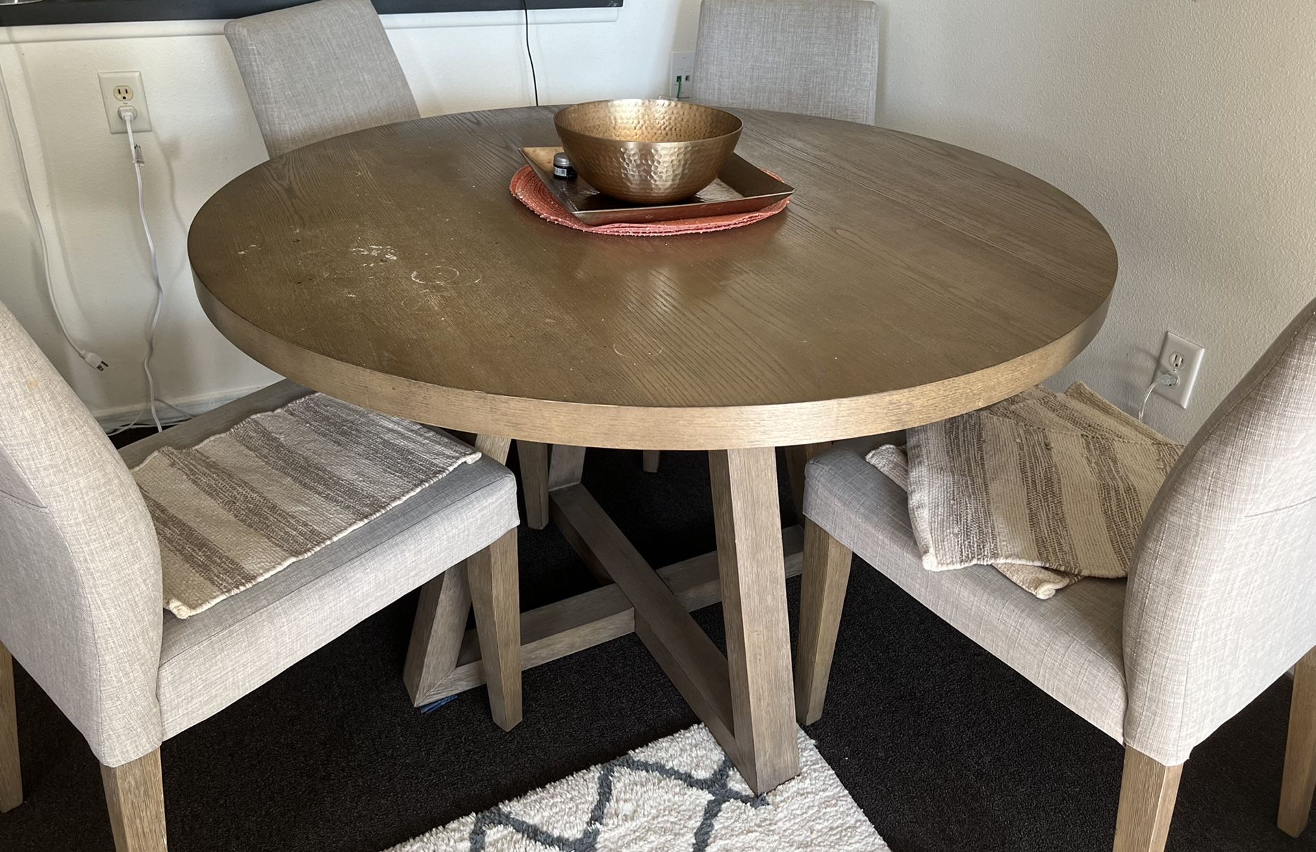 Beautiful Dining Table!