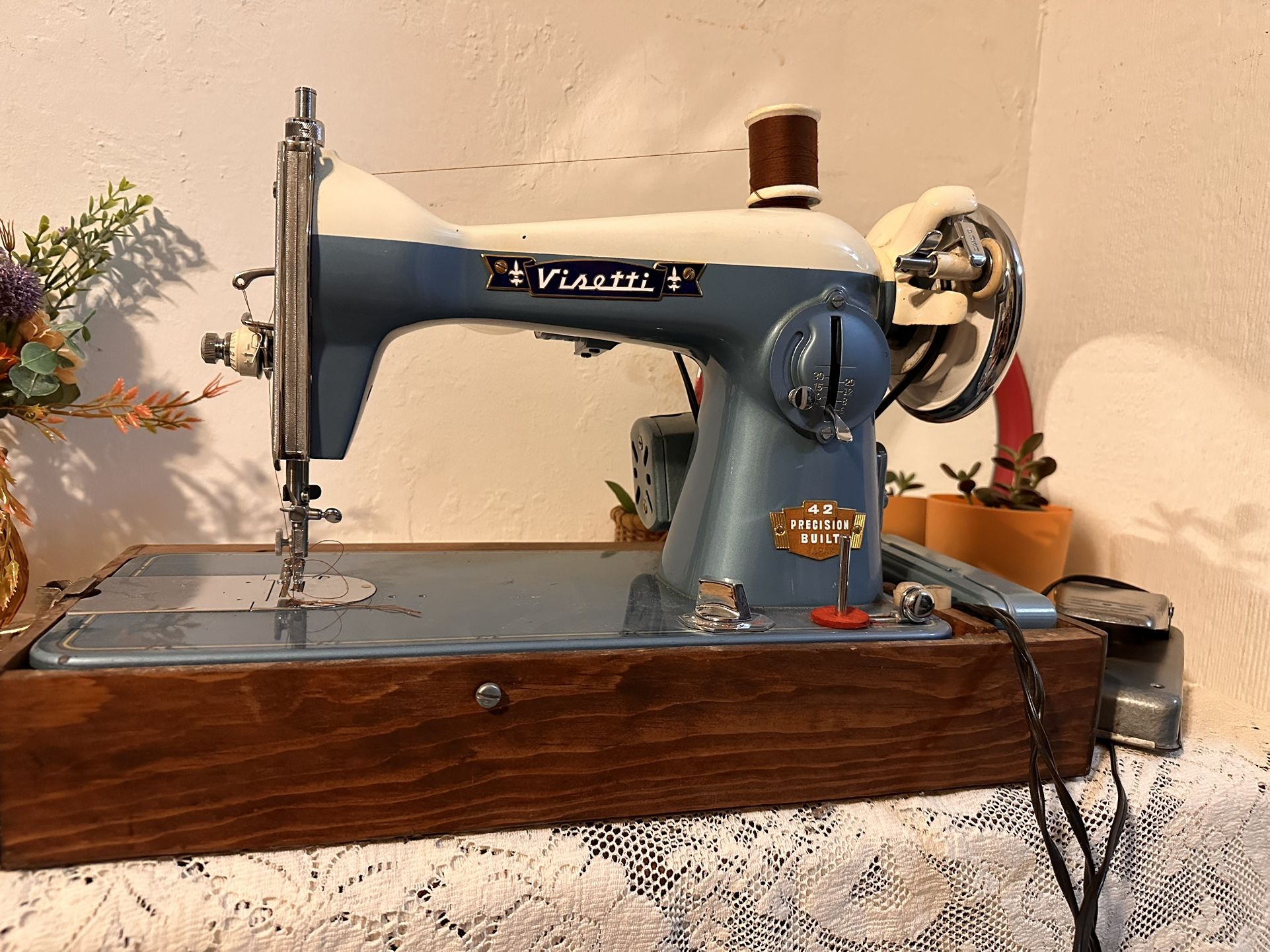 Vintage Sewing Machine - Visetti 