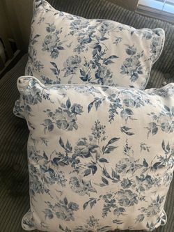 Decorative pillows