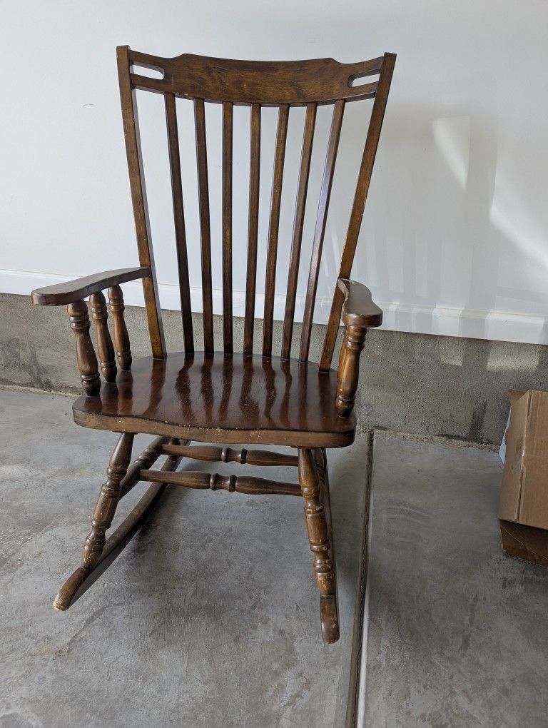 Solid Wood Rocking Chair