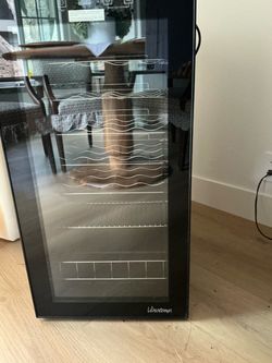 Vinotemp 27-Bottle Wine Cooler-Excellent Condition $175