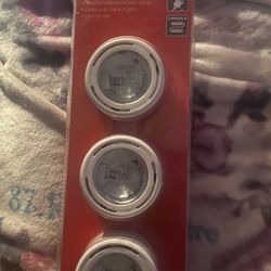 3 XENON PUCK LIGHT KIT