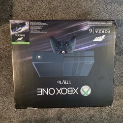 Xbox One Forza Edition 