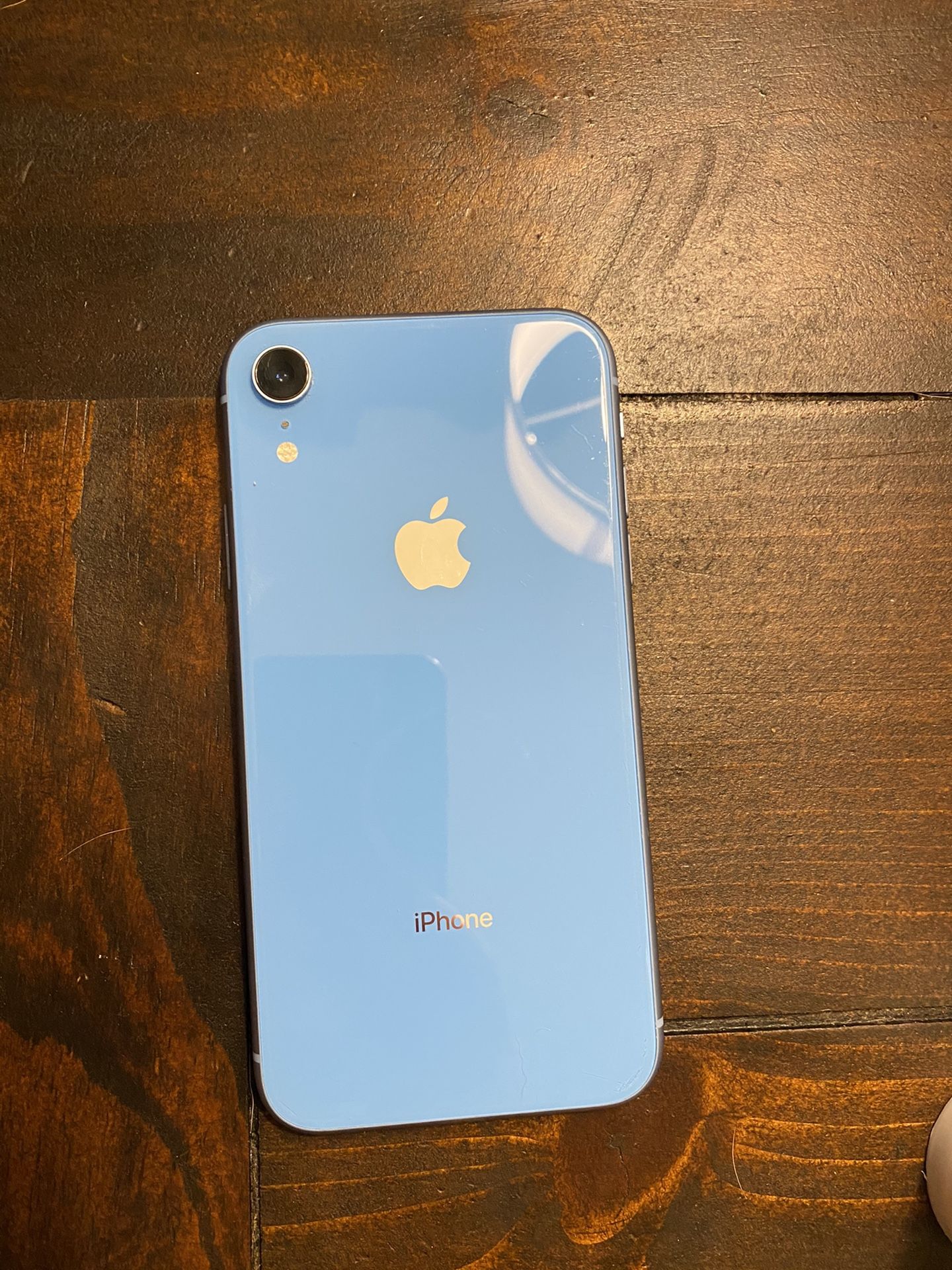 Verizon (unlocked) iPhone XR in perfect condition for Sale in Dayton