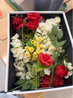 Artificial flowers