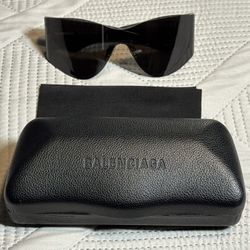 Balenciaga Shield Tinted Singlases 