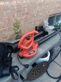 BLACK AND DECKER CORDED LEAF BLOWER VACUUM AND MULCHER
