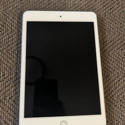 For Sale: iPad mini (5th Generation) – 64GB – Wi-Fi – Silver