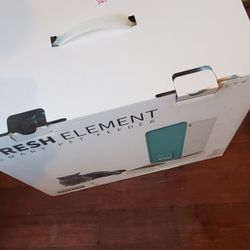 Fresh Element Pet Feeder