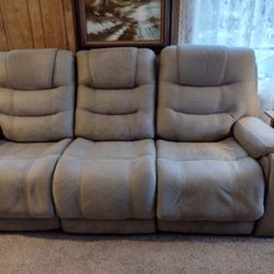 Lazyboy Recliner/Couch