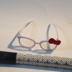 Minature Small Little Hello Kitty Glasses For Display Or Dolls