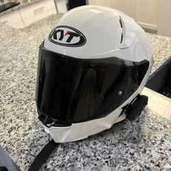 KYT R2R Helmet 