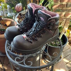 Women’s Avenger Work Boots