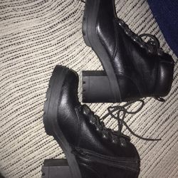 Women’s New Leather Riding Boots Size 7 Only $25 Firm