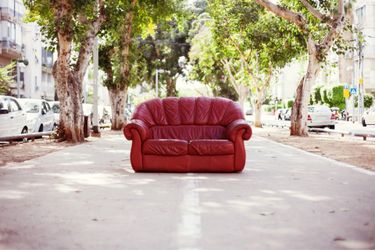 How are you idiots trying to sell a used couch for $400??