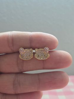Small Pink Hello Kitty Earrings