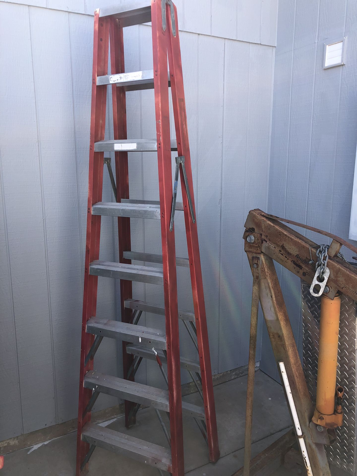 8’ Ladder Fiberglass Double Step