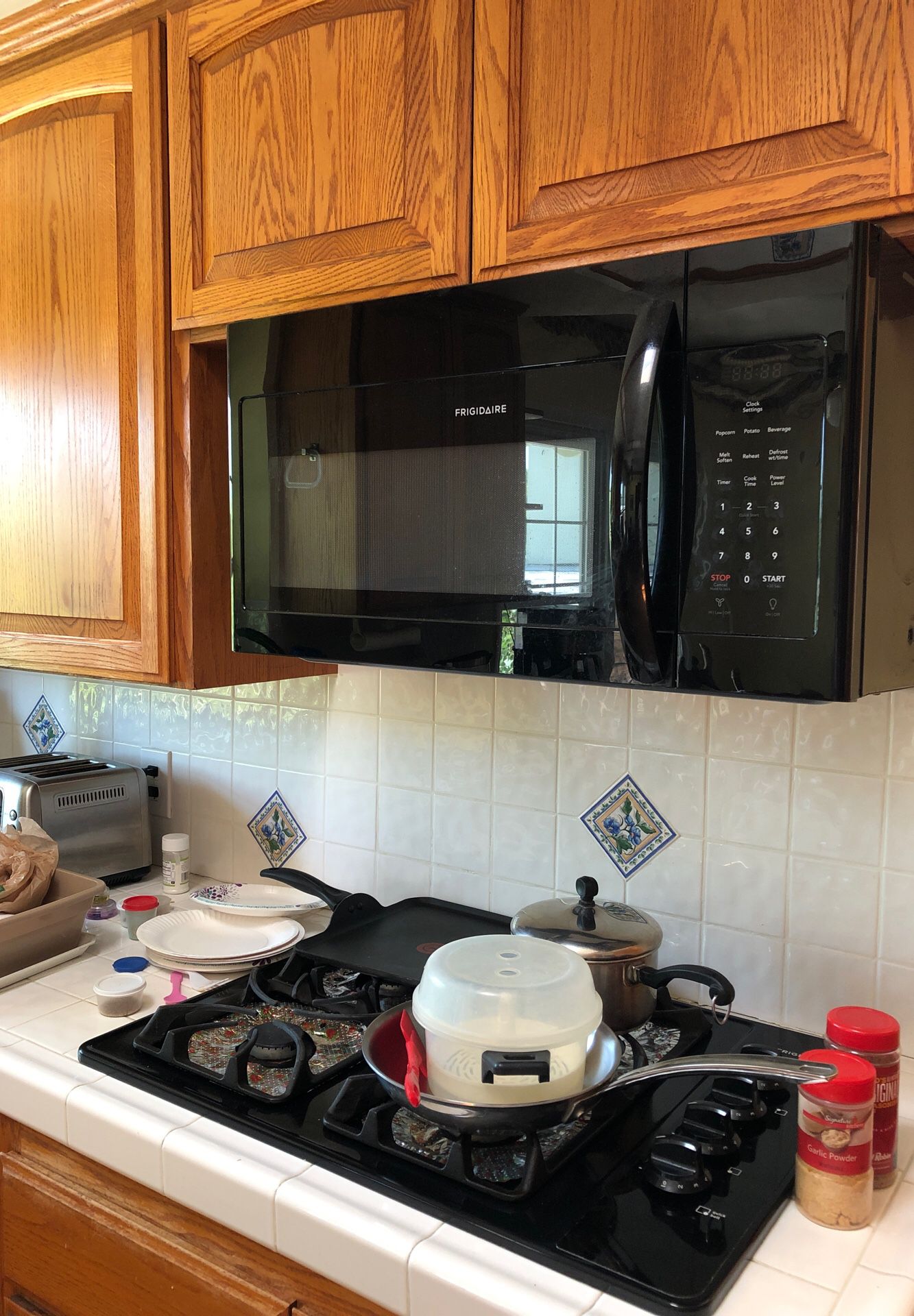 Frigidaire 1 year old microwave