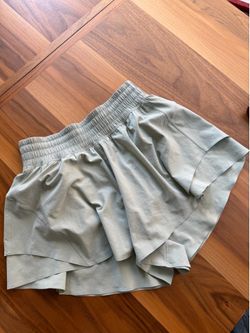 Lululemon shake it out running shorts xs
