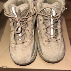 Yeezy Dessert Boots Kids Size 11k