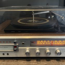 INVICTA  RECEIVER/8-TRACK/RECORD PLAYER