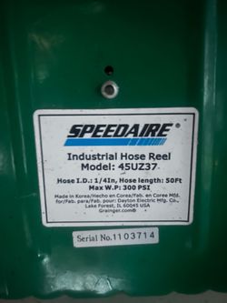 Retractable air/water hose