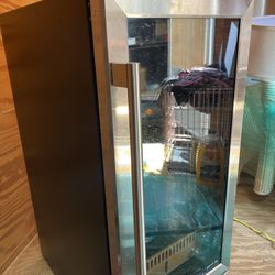 Cigar Humidifier. No Shelves Over $1300 New