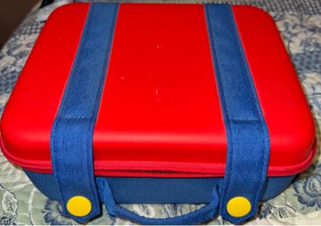 Nintendo Switch + Game + Case