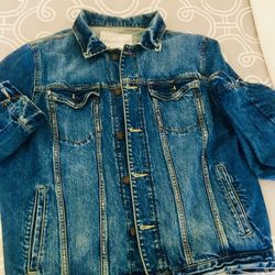 Aeropostale Blue Jeans  Cowboys  Jacket . Size : L/ G  . Beautiful  And Excellent  Condition .