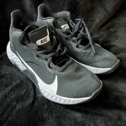 Nike Basketball Shoes 
