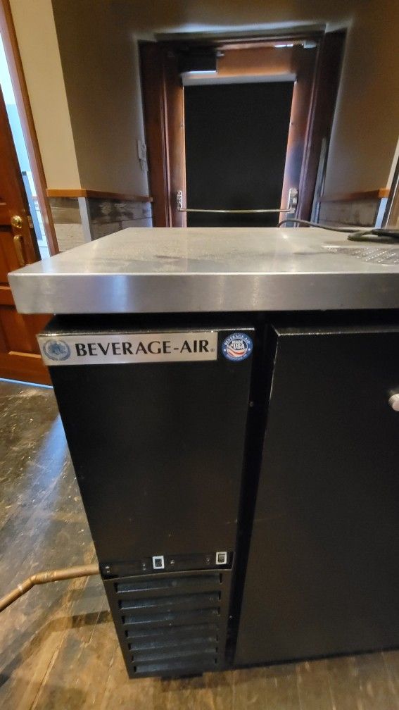 Beverage Air Kegerator. for Sale in Redlands, CA OfferUp