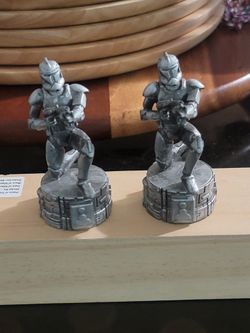 Star Wars Chess Pieces.