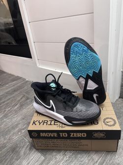 Nike Kyries