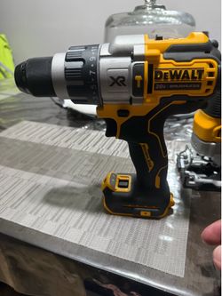 taladro percutor DEWALT 20V MAX XR