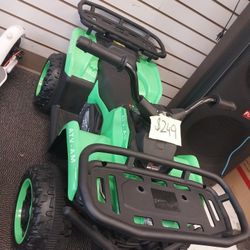 Coche eléctrico infantil con mando a distancia disponible en oferta especial semanal. ¡Aprovecha la oferta!