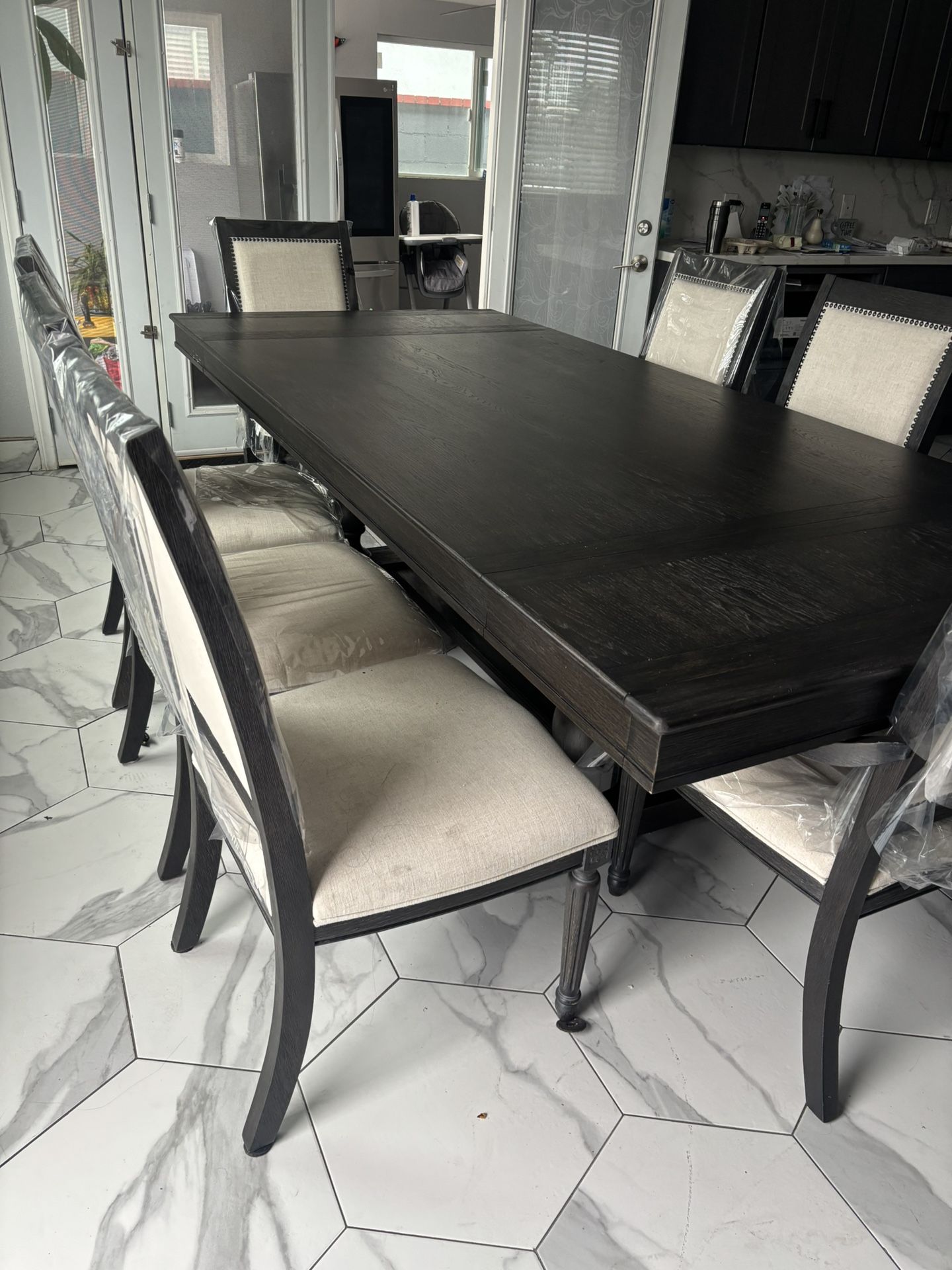 Dining table Moving Sale